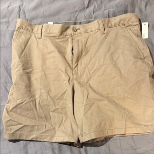 Amazon Essentials Men's Flat Front Tan Shorts